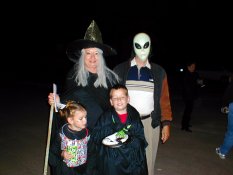 halloween 2003 1.JPG (8099 bytes)