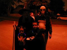 halloween 2003 2.JPG (8601 bytes)